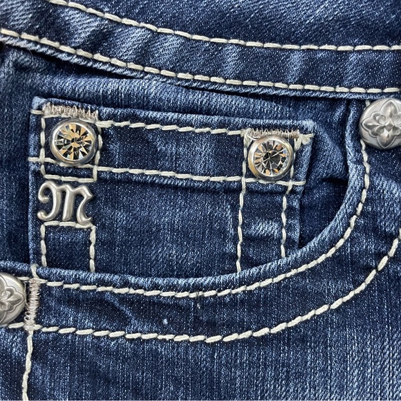 MISS ME FLEUR DE’LIS BOOT CUT LOW RISE JEANS - Picture 2 of 8